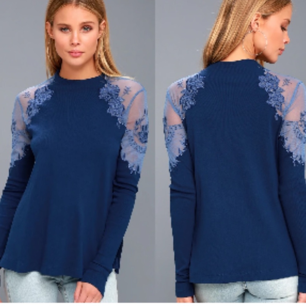 Free People Daniella Blue Embroidered Sweater Top-size small-excellent condition